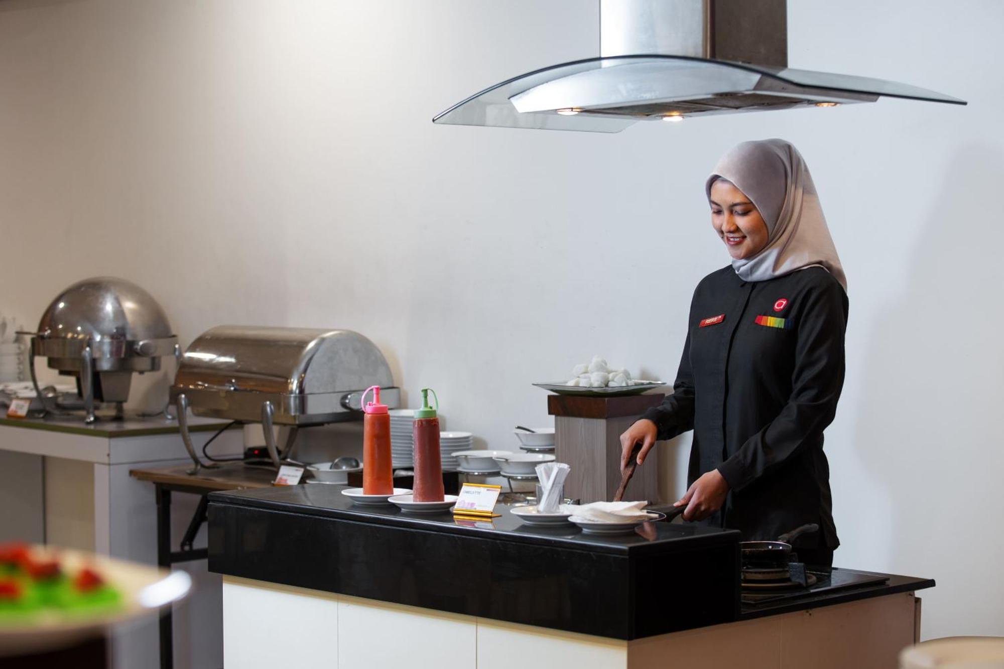 Amaris Hotel Pancoran Jakarta Exteriör bild