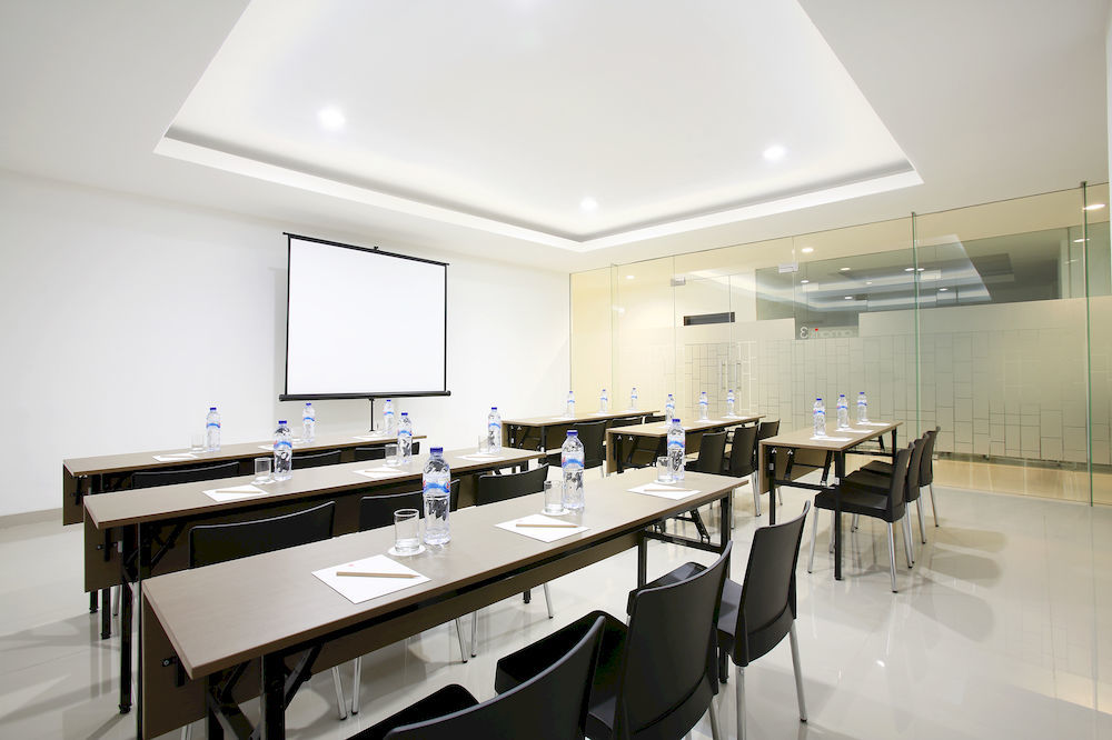 Amaris Hotel Pancoran Jakarta Exteriör bild