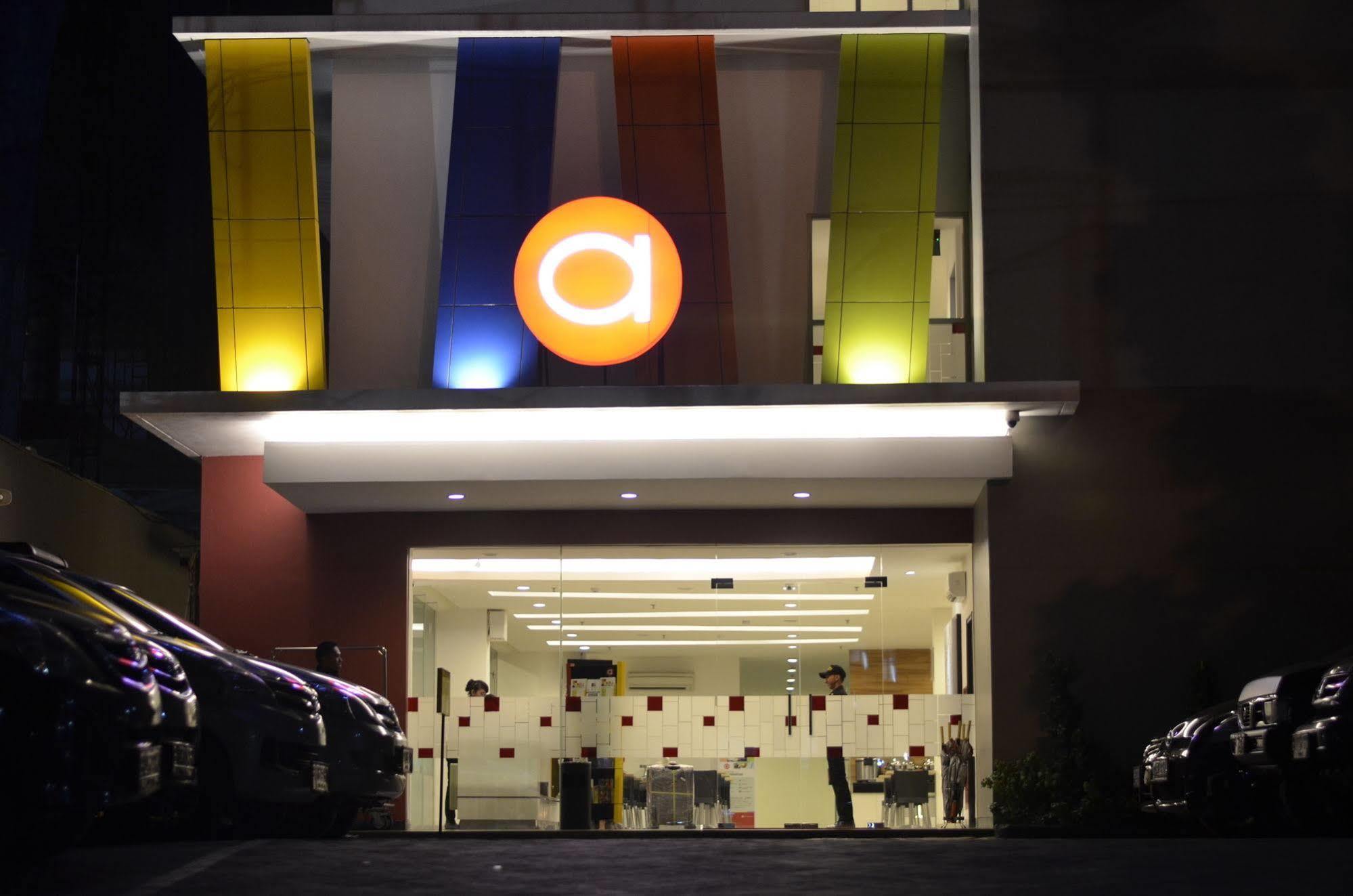 Amaris Hotel Pancoran Jakarta Exteriör bild